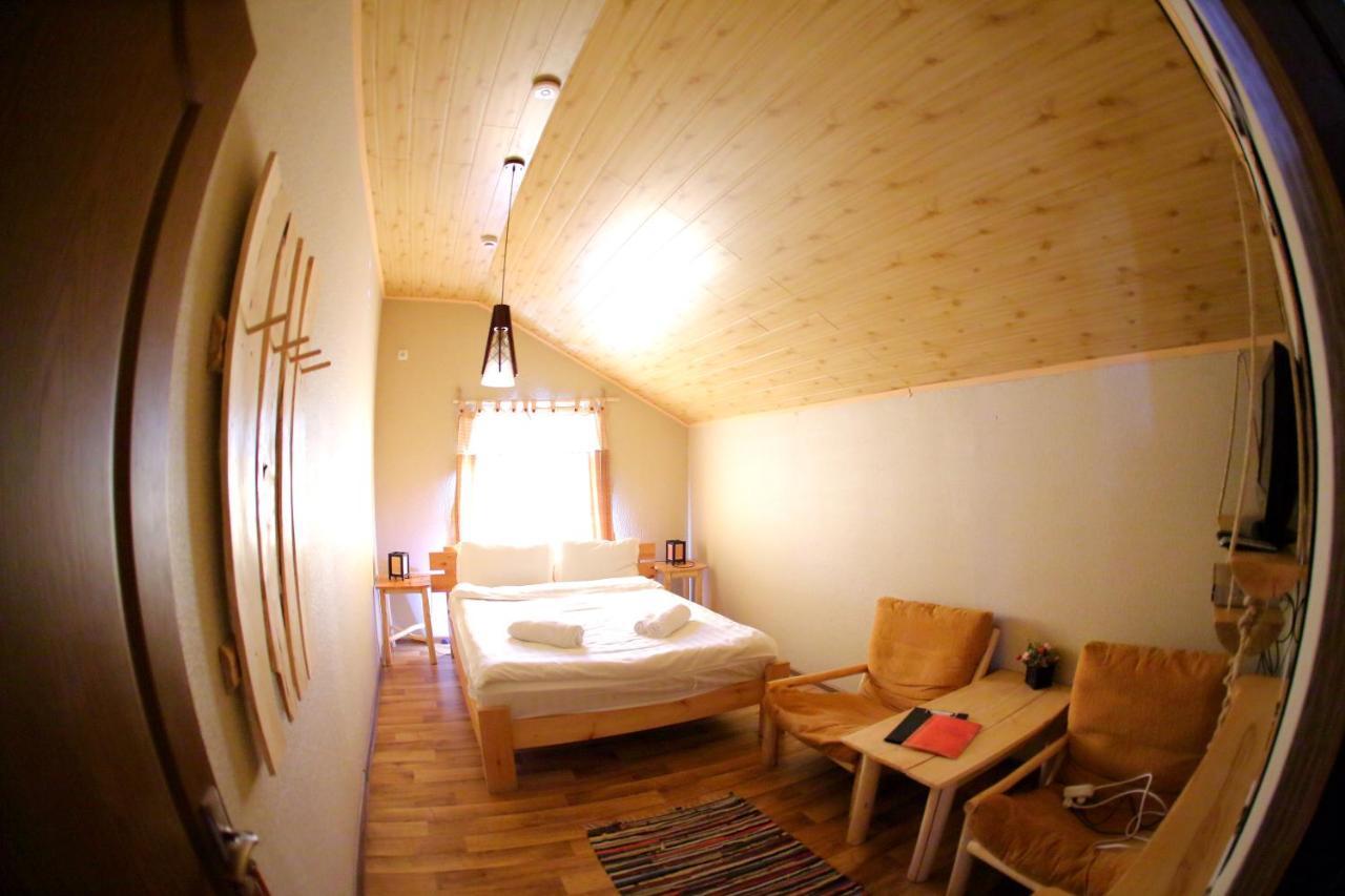 Boutigue Hotel Nebesa Chimgan ภายนอก รูปภาพ