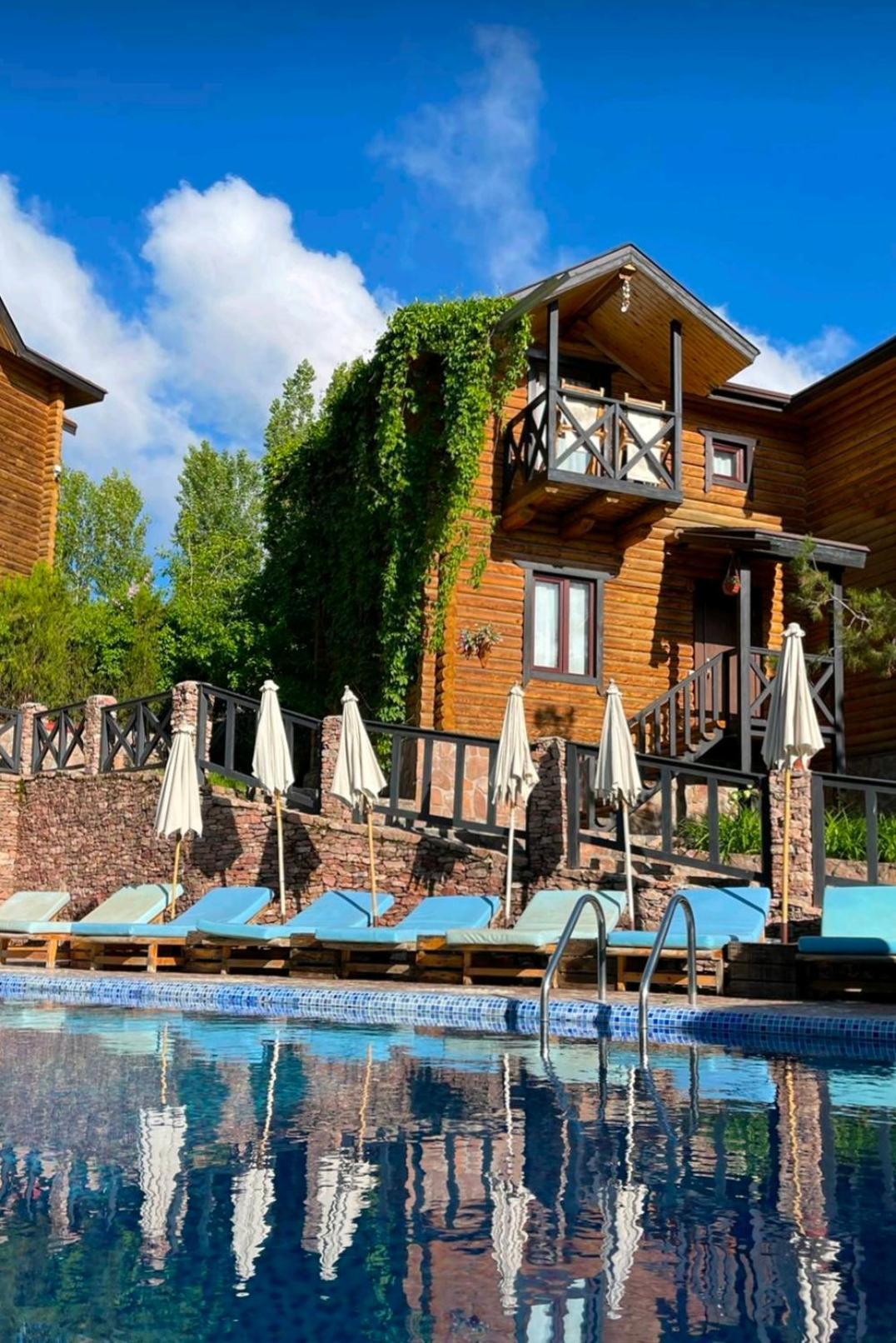 Boutigue Hotel Nebesa Chimgan ภายนอก รูปภาพ