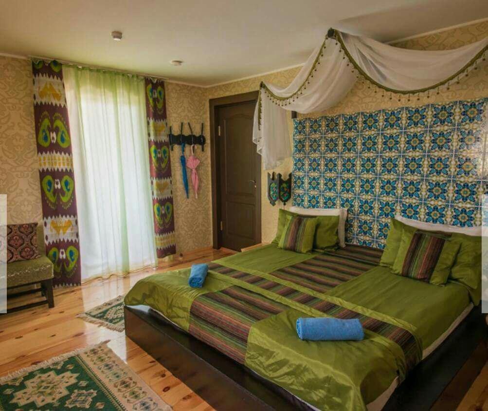 Boutigue Hotel Nebesa Chimgan ภายนอก รูปภาพ